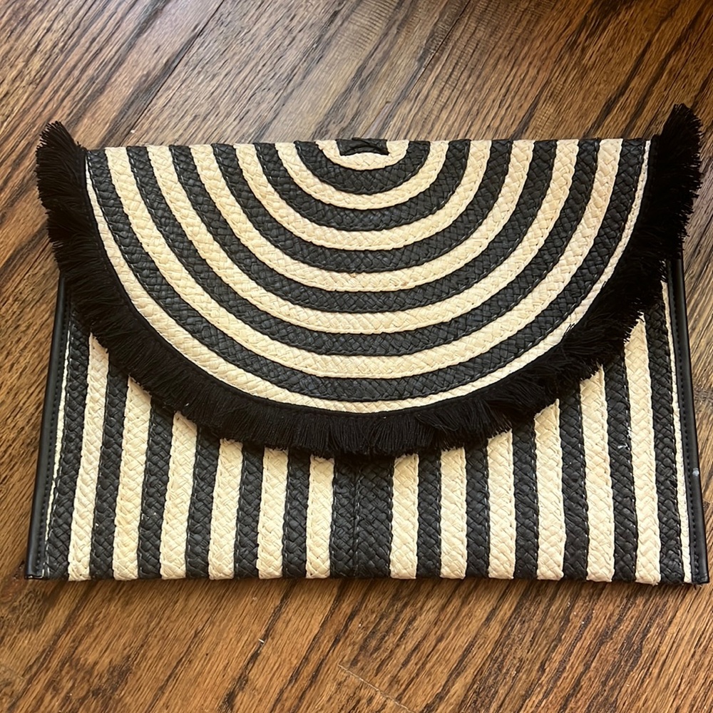 Stella and Dot Straw Clutch